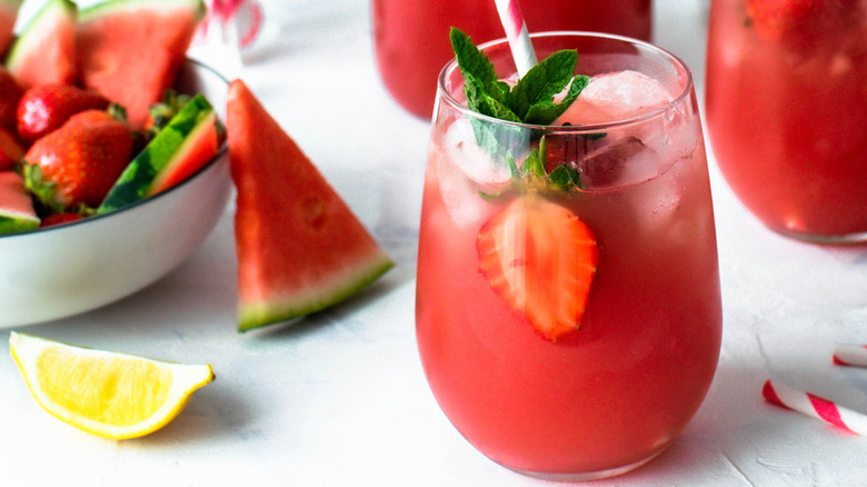 strawberry lemonade