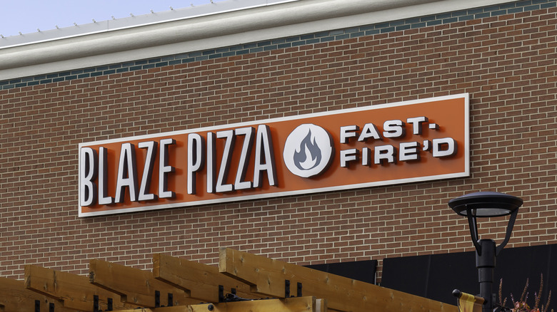 Blaze Pizza sign