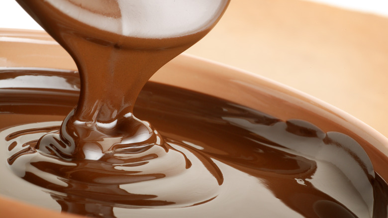 hot fudge sauce topping