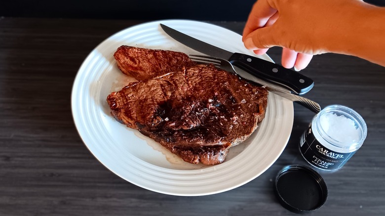 Caravel salt flakes on steak