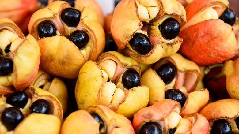 pile of raw ackee fruit