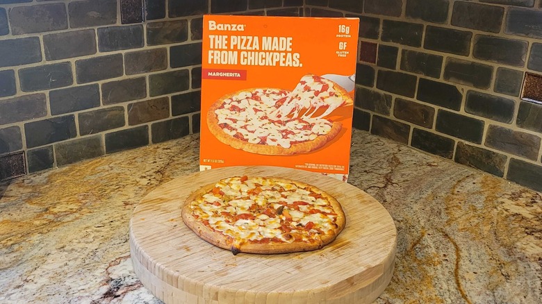 Banza Margherita chickpea base with box