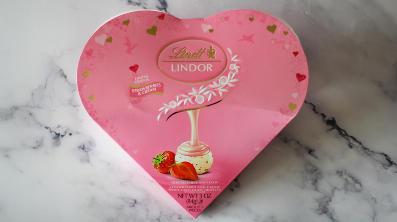 Lindt Lindor truffles package