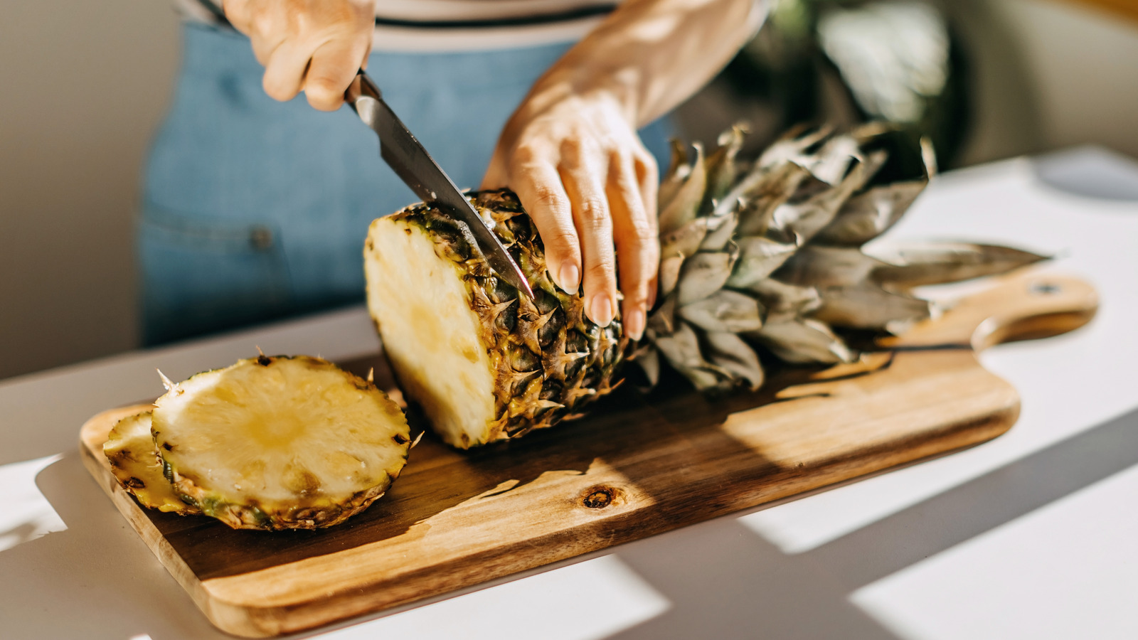 Wood Cutting Board w/Stripes - Pineapple