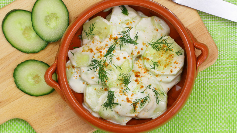 Mizeria cucumber salad