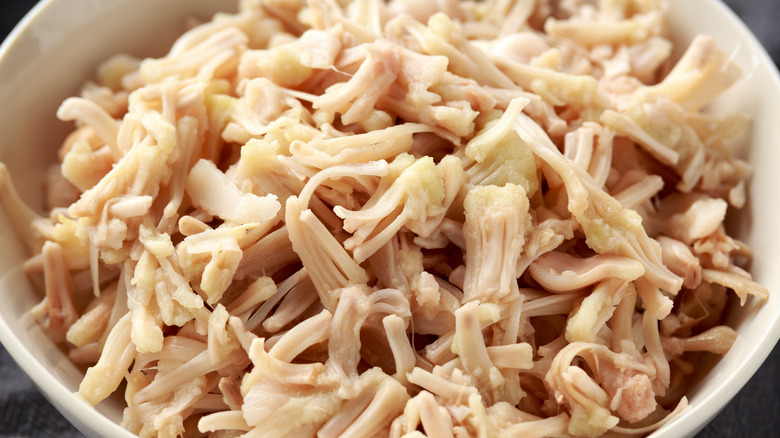 shredded jackfruit in bowl