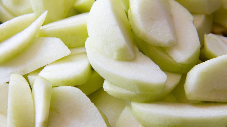 closeup of cut apple wedges