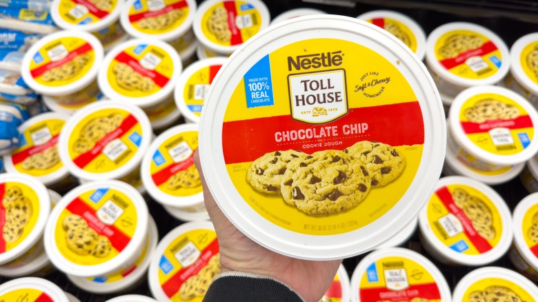 nestle toll house chocolate chip cookie dough tubs