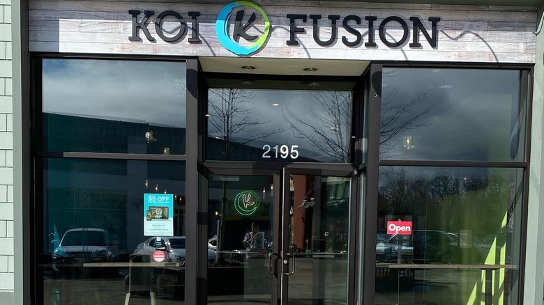 KOi Fusion store front with signage
