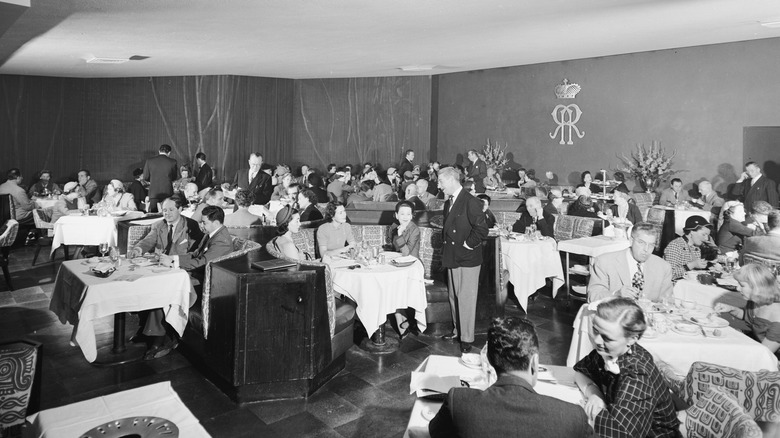 interior of Romanoff's restaurant