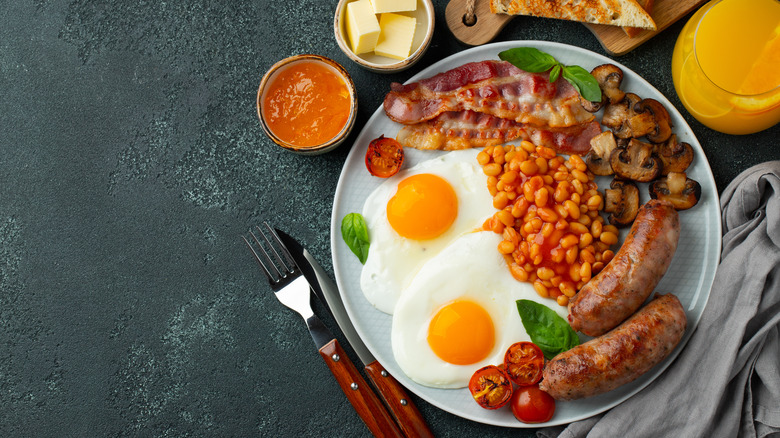 Full English breakfast with juice