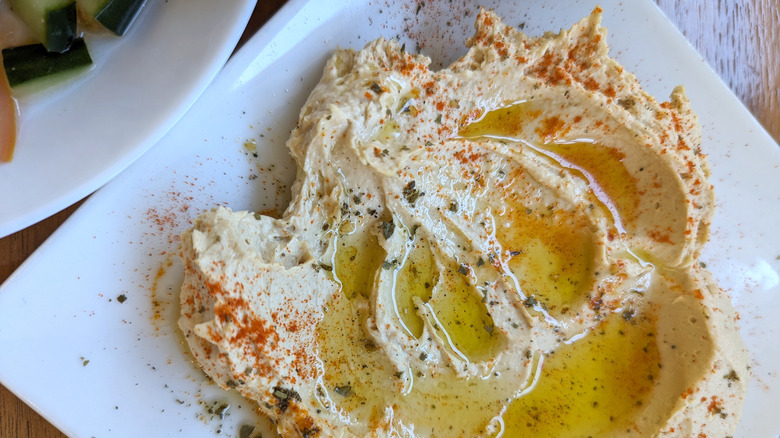 bowl of hummus