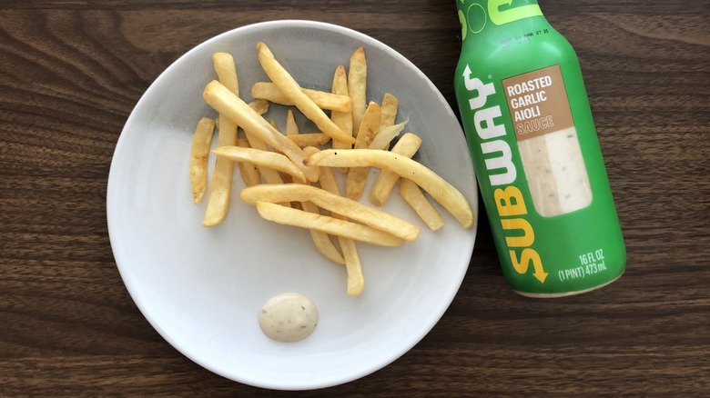 Subway aioli sauce with fries