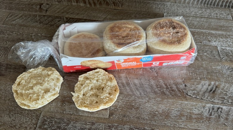 Stop & Shop English muffins in and out of the package on a wooden table