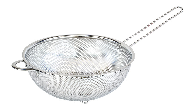 Stainless steel colander