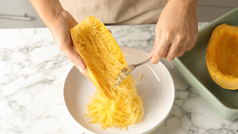 Removing cooked spaghetti squash