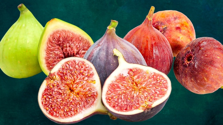 a bunch of figs