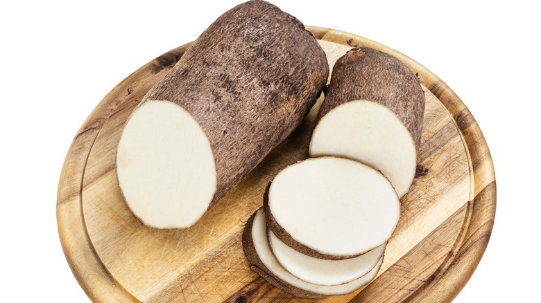 Sliced white yams