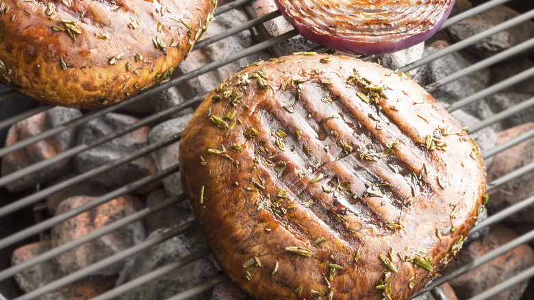 Grill mushroom steak 