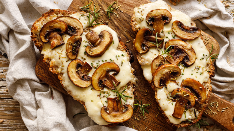 roasted mushrooms on cheese toast