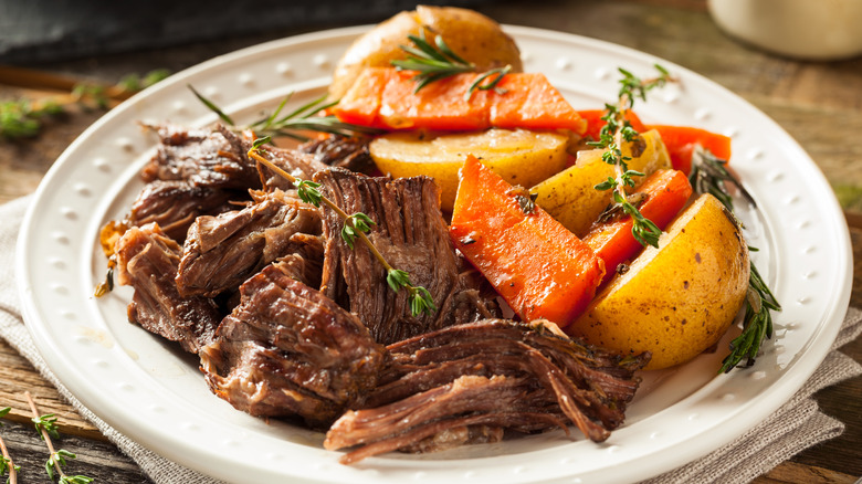 Slow-cooked beef brisket 