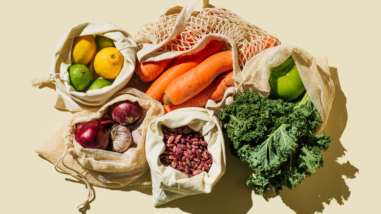 Fruits and vegetables in reusable bags