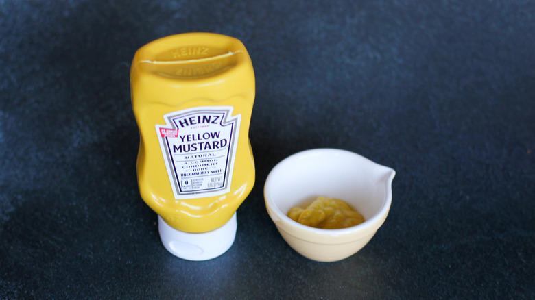 Heinz yellow mustard bottle, dip