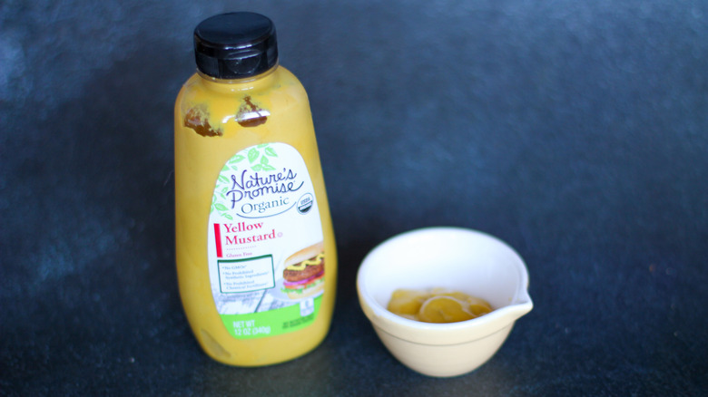 Nature's Promise organic yellow mustard