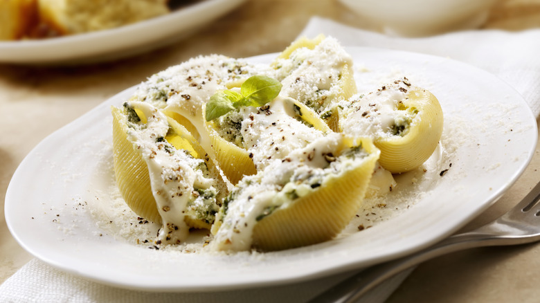 Stuffed shell pasta