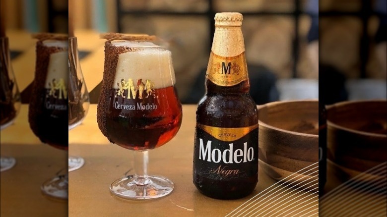 Modelo Negra bottle and glass