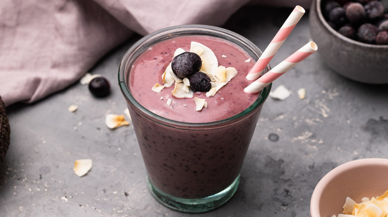 blueberry smoothie with straws