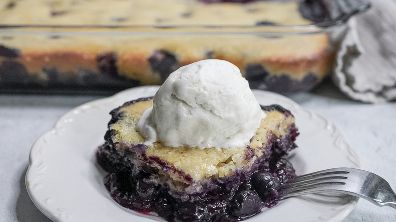 blueberry cobbler with ice cream