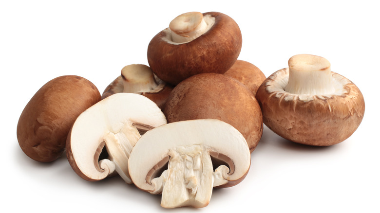 Raw whole mushrooms