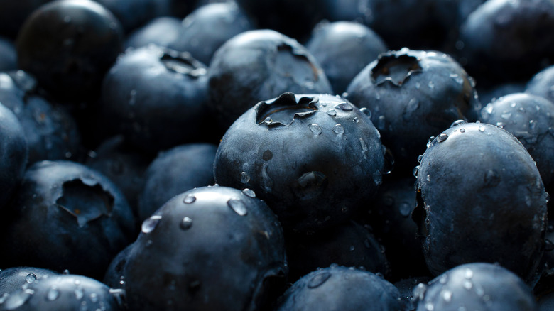 Pile of blueberries