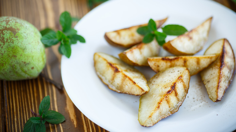 Grilled pear slices