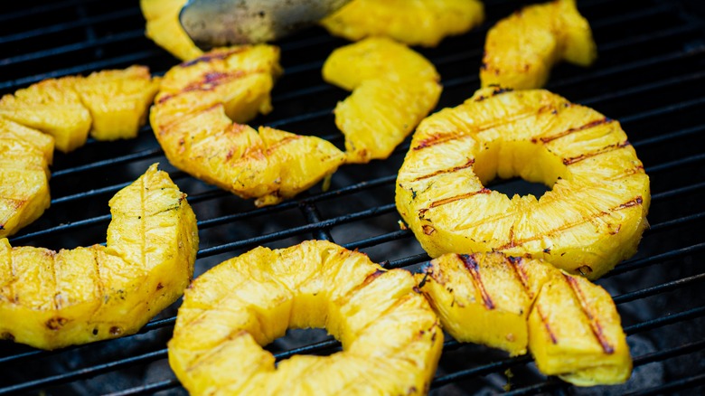 Grilled pineapple slices