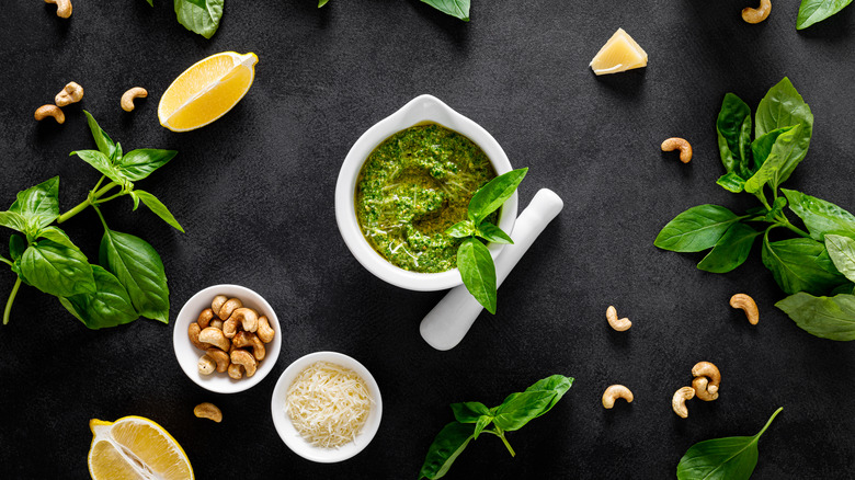 Cashew pesto and ingredients