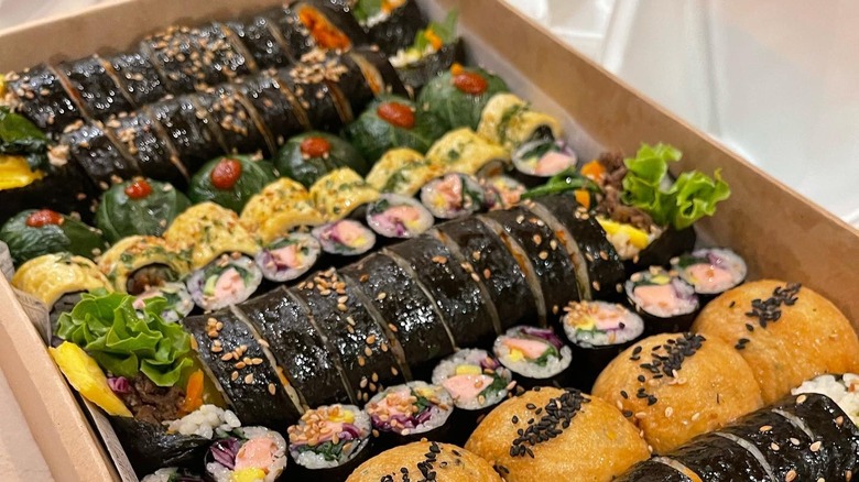 Baro Gimbap box of rolls