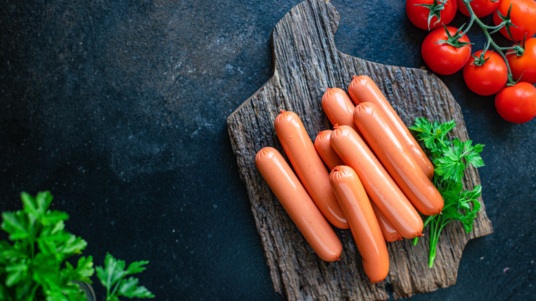 Seitan sausages on board