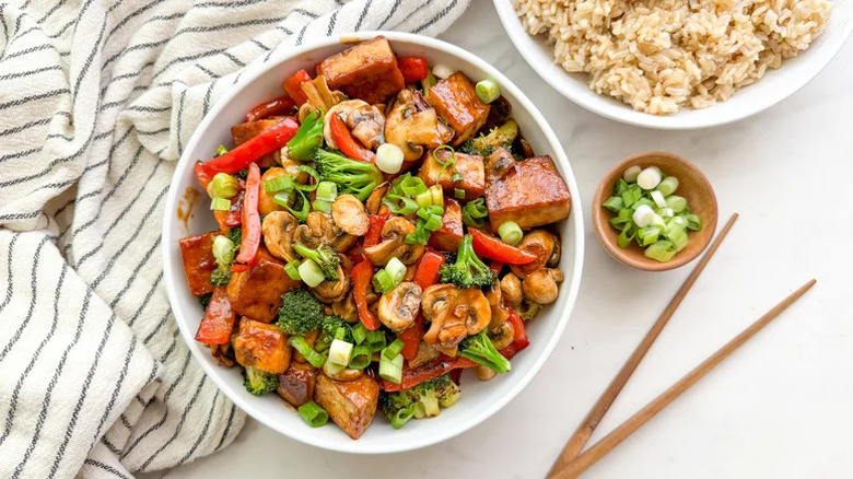 Teriyaki tofu stir-fry