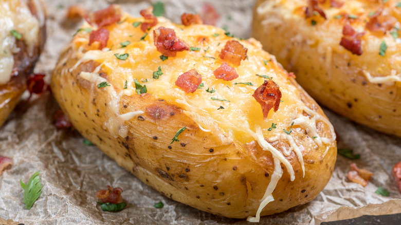 baked potato with bacon