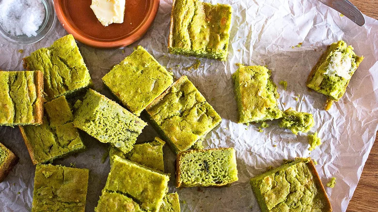 Green Chile And Tomatillo Corn Bread