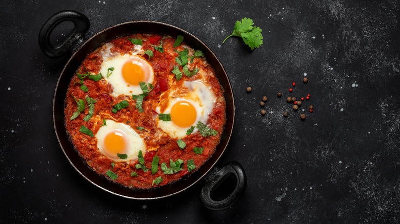 Poached egg in red wine