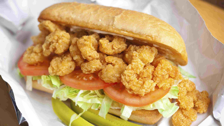 Fried shrimp po-boy