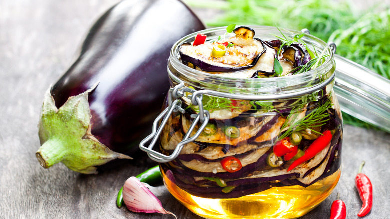 preserved eggplant slices in oil