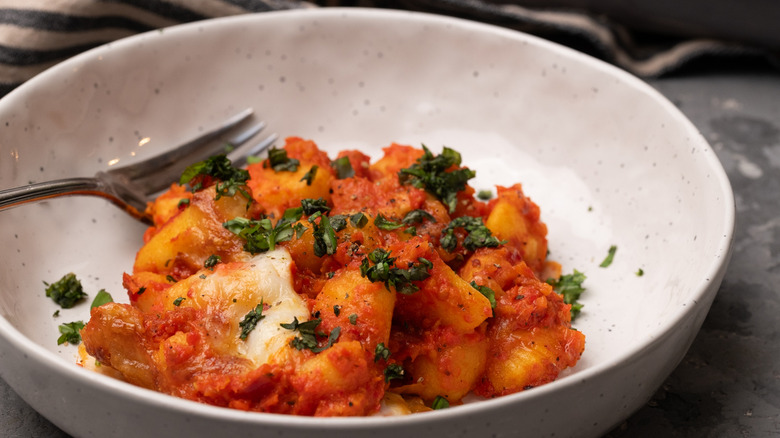 Cheesy Gnocchi And Roasted Pepper Bake