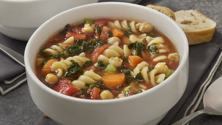 pasta and vegetable soup