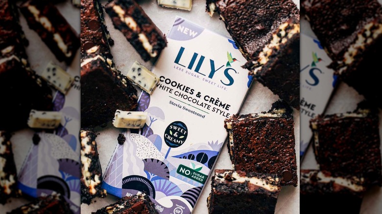 Lily's Cookies & Creme White Chocolate-Style Bar