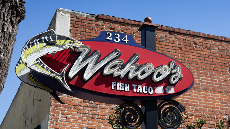 Wahoo's Fish Taco storefront