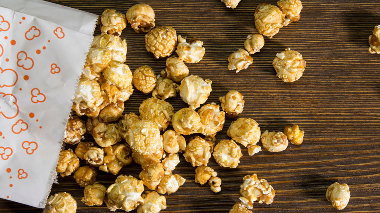 kettle corn on wood